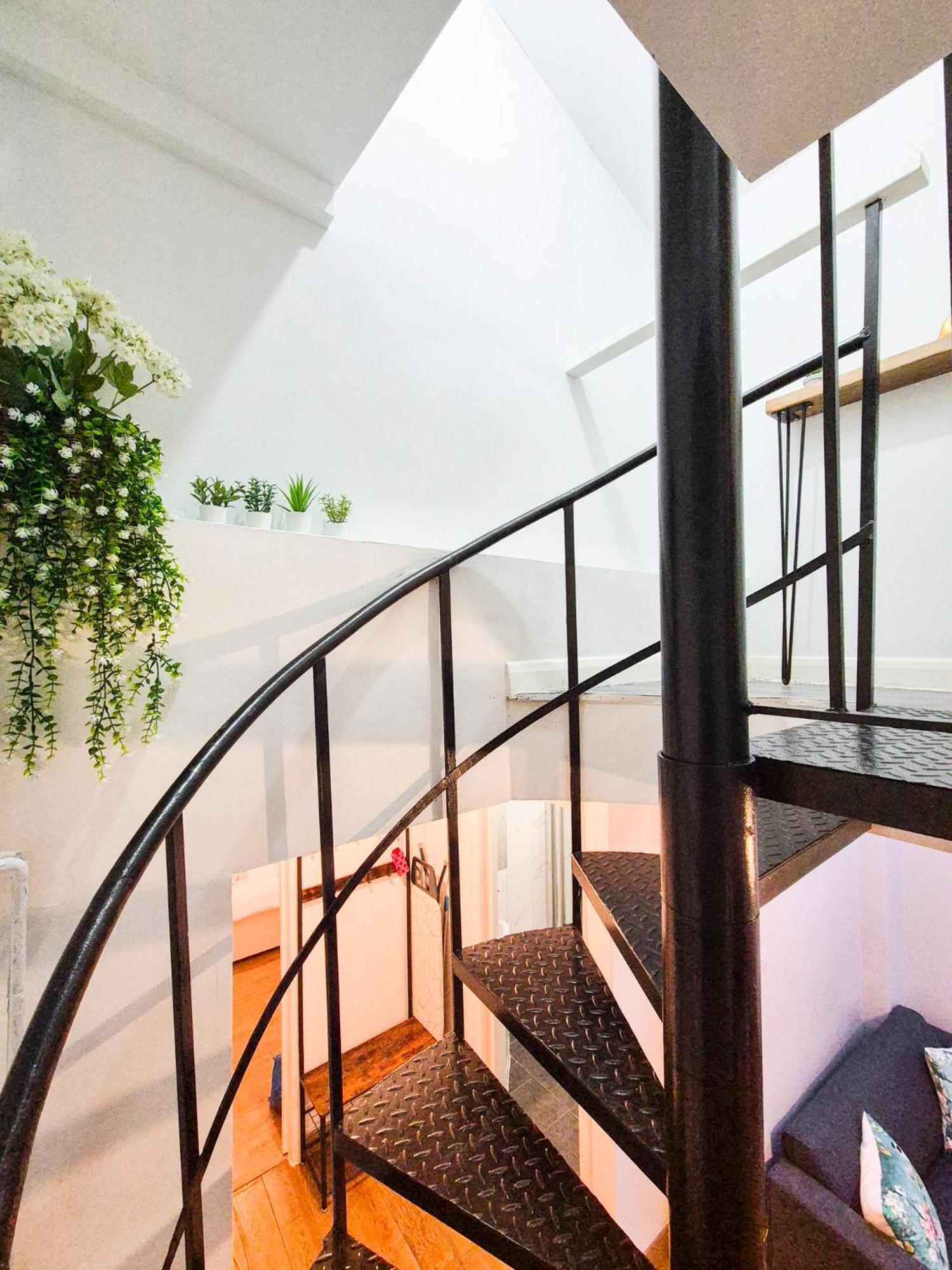 Two Bedroom In Islington ลอนดอน ภายนอก รูปภาพ